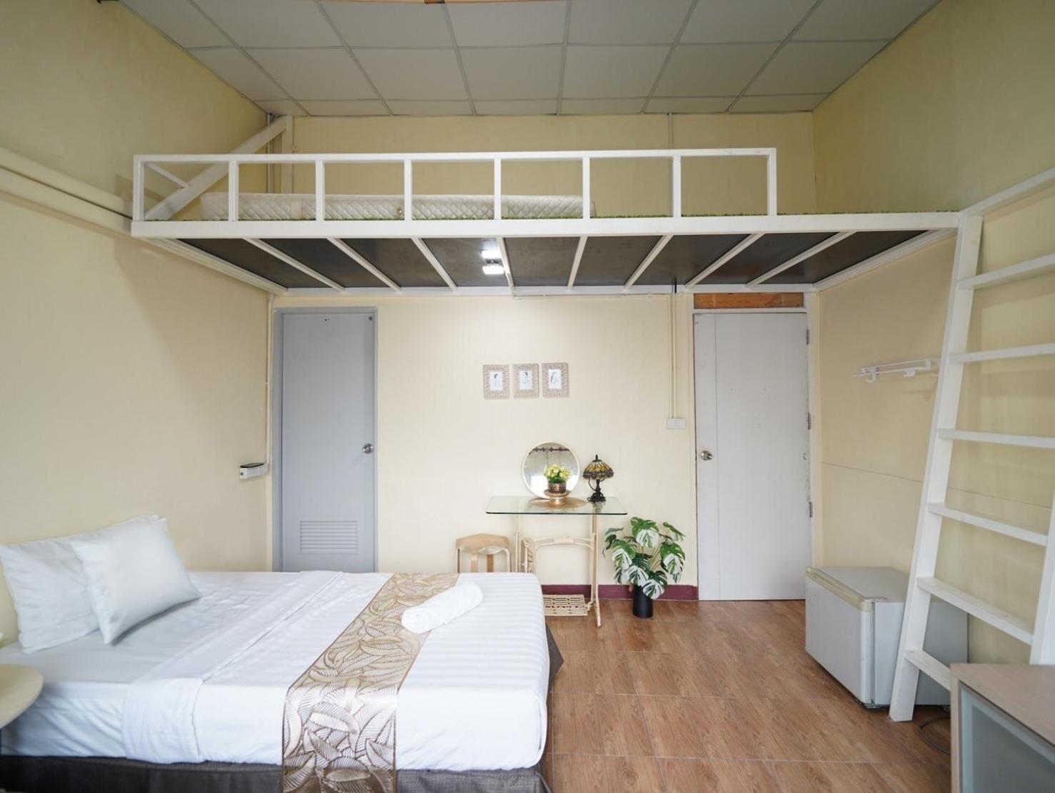 Albergue Ez Sleep @ Ratchada 19 Bangkok Exterior foto