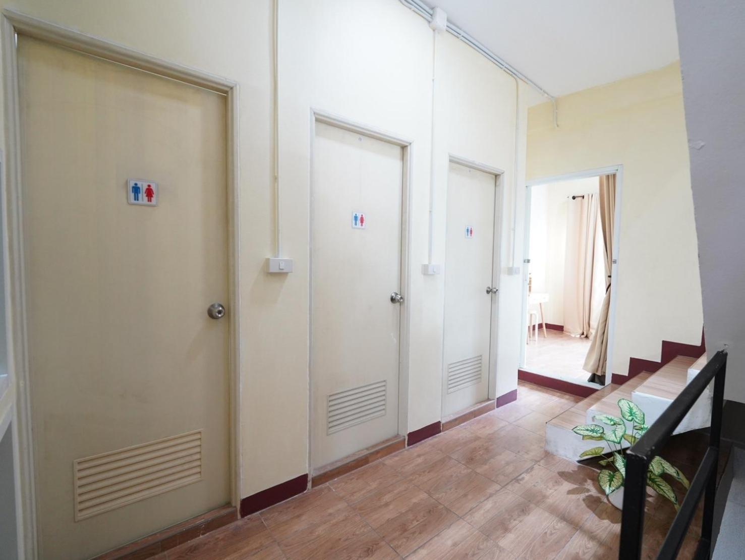 Albergue Ez Sleep @ Ratchada 19 Bangkok Exterior foto