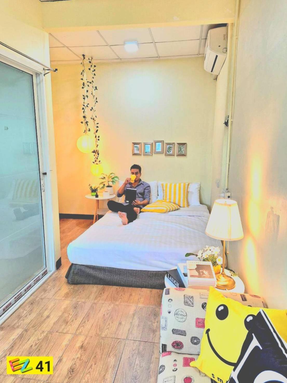 Albergue Ez Sleep @ Ratchada 19 Bangkok Exterior foto