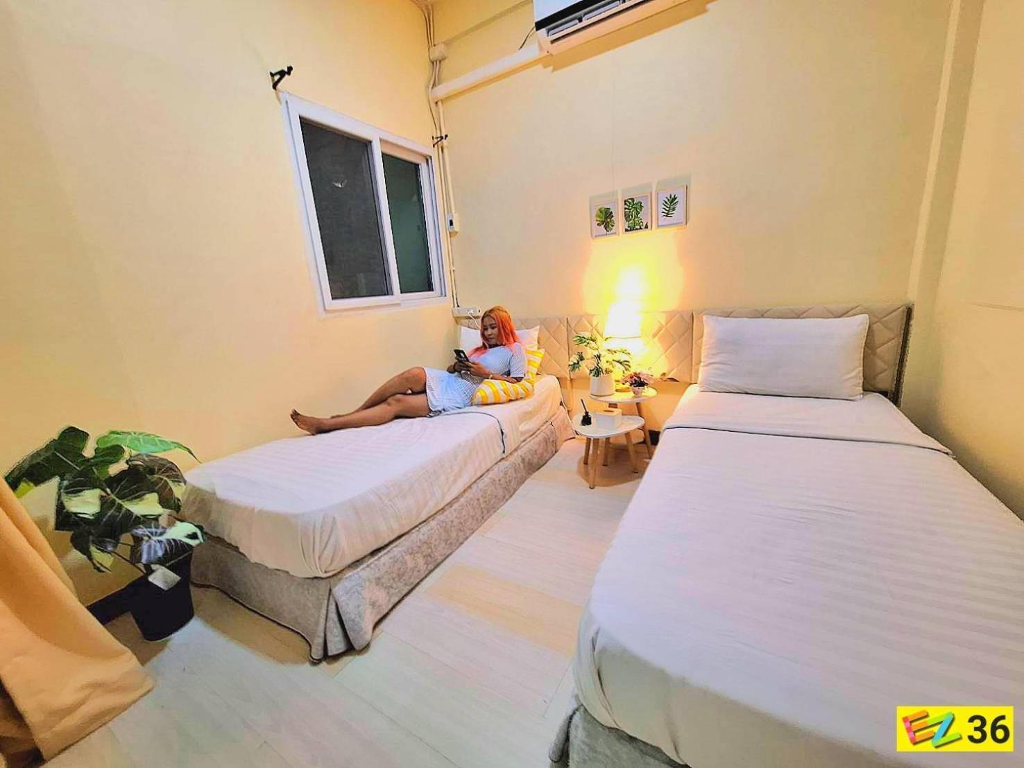 Albergue Ez Sleep @ Ratchada 19 Bangkok Exterior foto